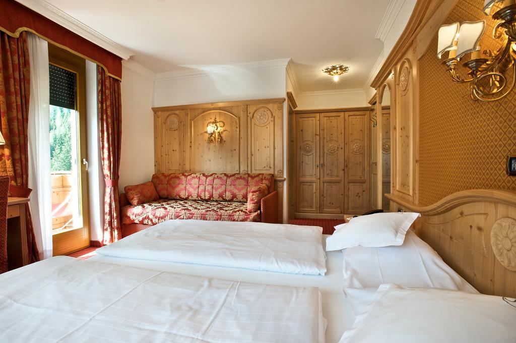 אראבה B&B Garni Serena חדר תמונה