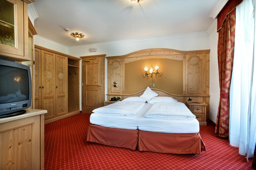 אראבה B&B Garni Serena חדר תמונה